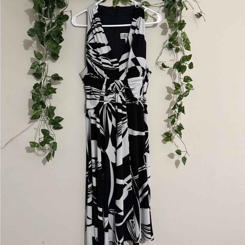 Black and White Sleeveless Dress